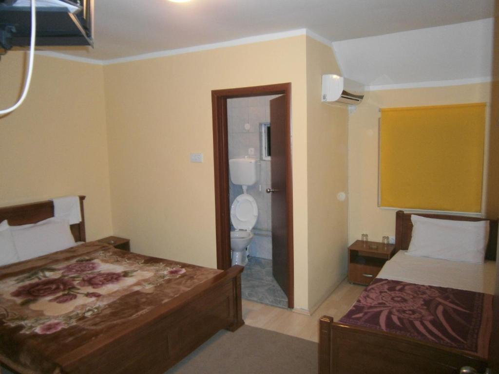 Vila Patria Podgorica Buitenkant foto